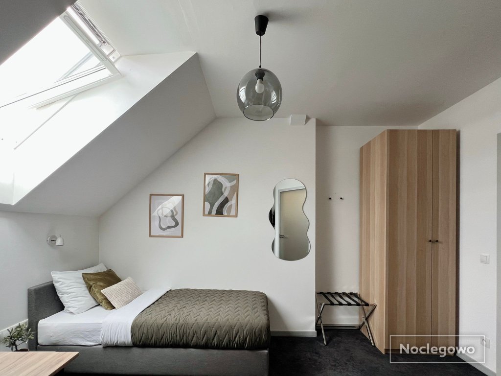 MOMENT - noclegi w centrum Strzelec