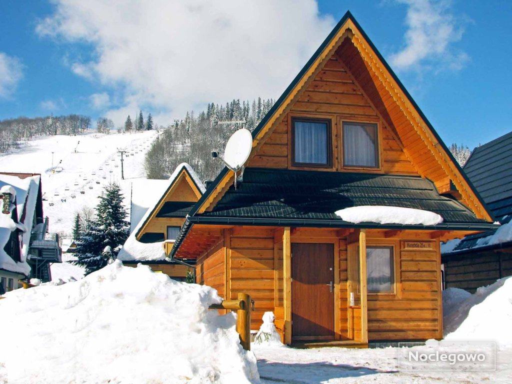 Domki z drewna pod wyciągiem narciarskim Zakopane