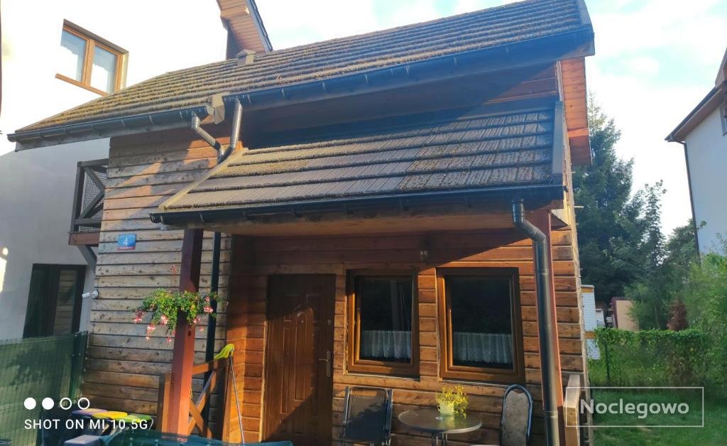Domek, apartamenty całkowicie ogrodzone, w Ustroniu Morskim 350 m od plaży