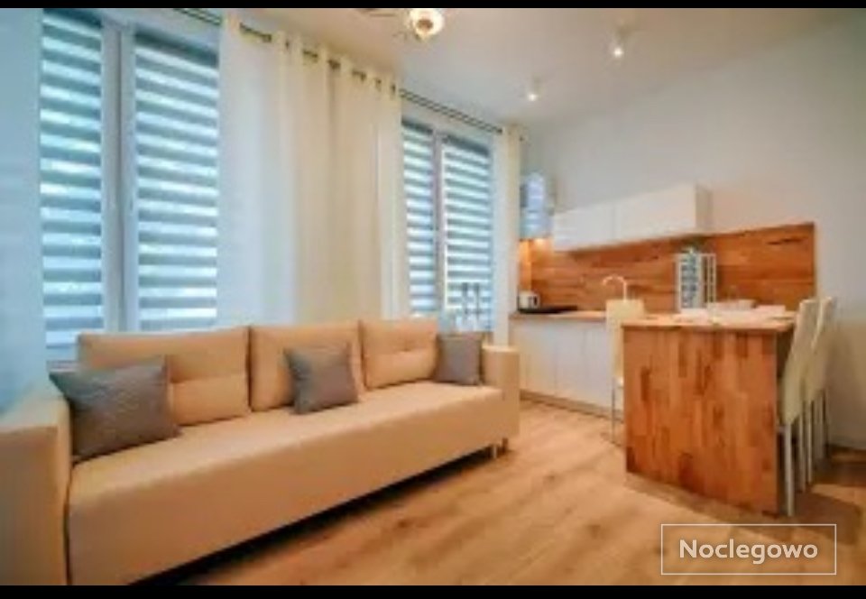 Apartament numer 2 - 200m do plaży parking zwierzęta mile widziane 