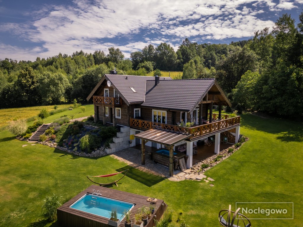 CHATA POD PRZEHYBĄ - Chata pod Przehybą. Luksusowy dom z bali w Beskidzie Sądeckim, jacuzzi, sauna