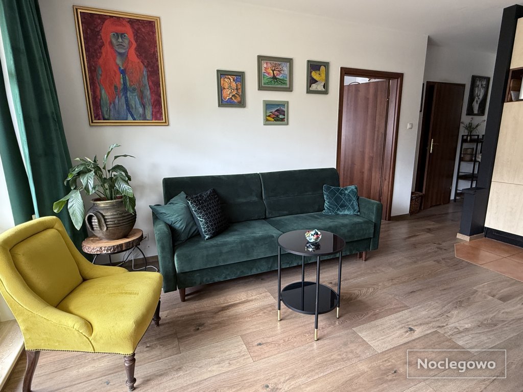 Pokój dzienny -  Apartament Tessa - sauna, ogród, kort tenisowy