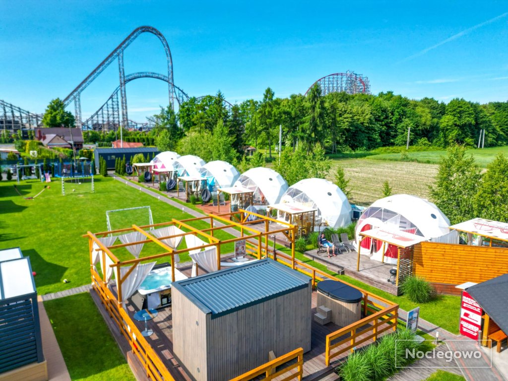 Holiday Park Zator - Domki Sferyc - Holiday Park Zator - Domki 100 metrów od Parku Energylandia z basenem i jacuzzi!