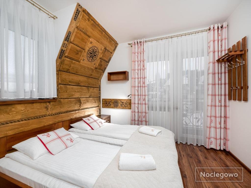 Willa Pod Reglami Małe Ciche