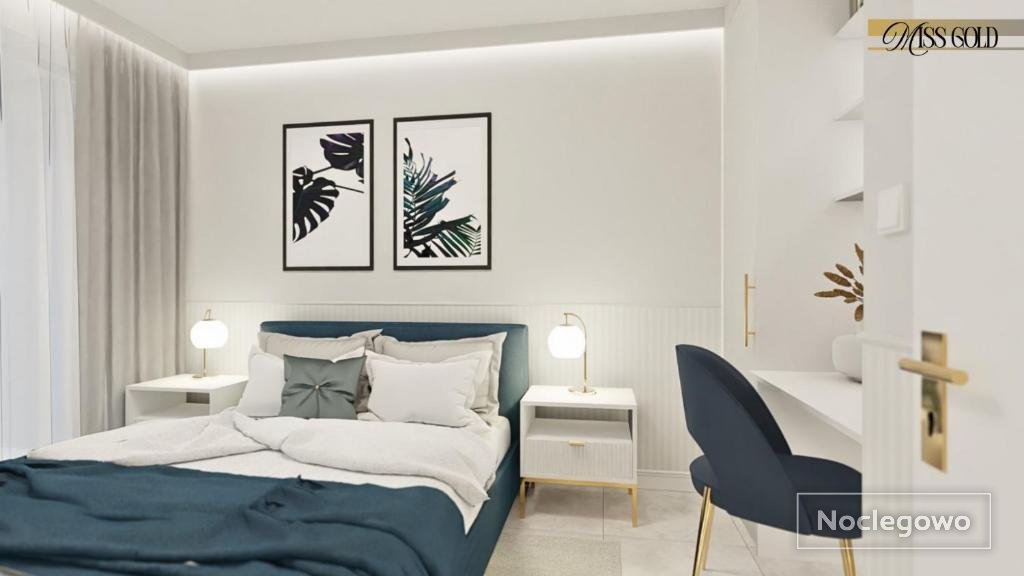 Miss Gold & Mini Lux