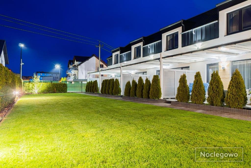 Barka Apartments - Spacious, Modern Year-round Cottages Close to the Beach