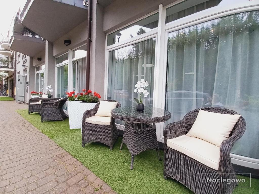 Pensjonat Plażowy Boss z Restauracją 50 metrów od Morza