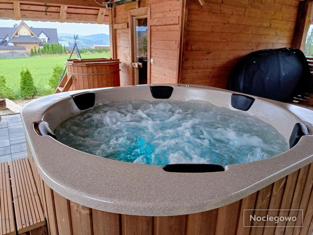 Domek w Zębie z jacuzii w cenie