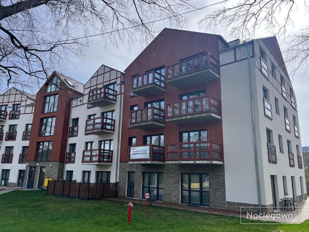 M&S Holiday Mountain