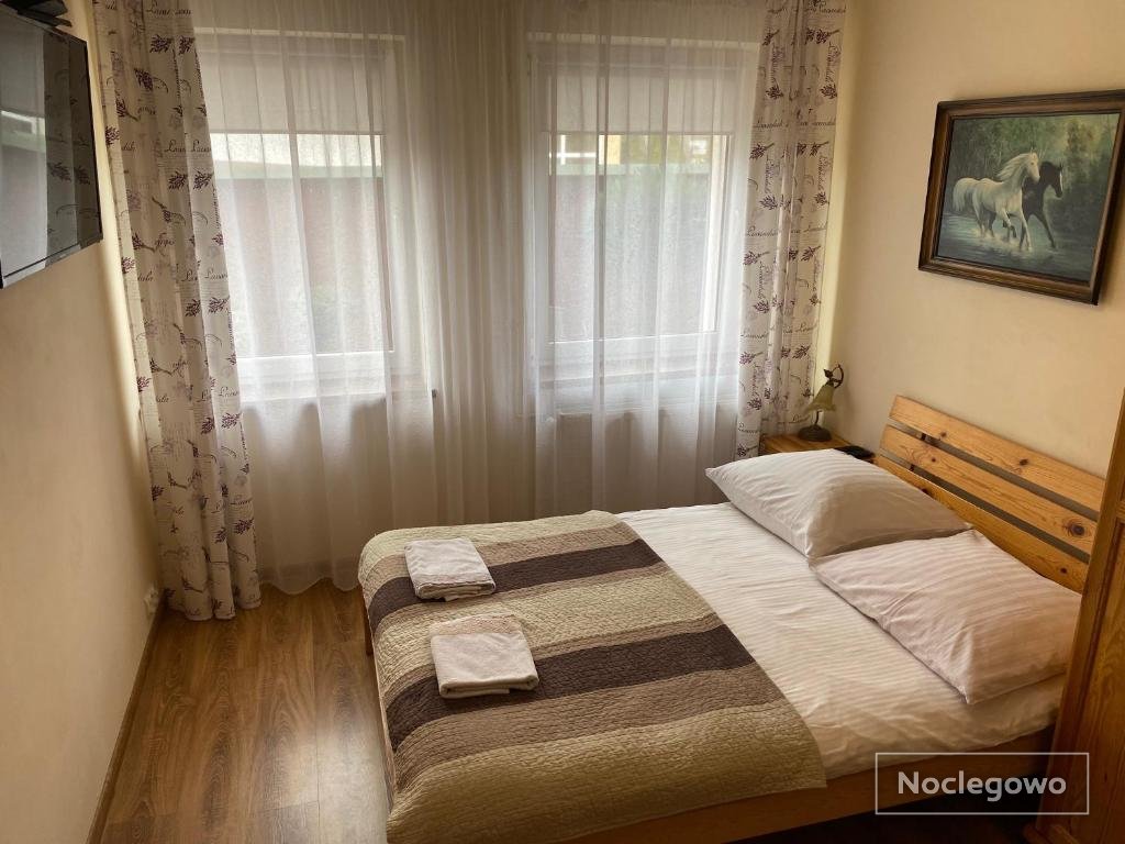 Pokoje Sylwia z aneksami kuchennymi w każdym pokoju