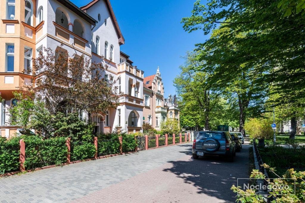 Park Apartment (Parkowy) Happy Hours