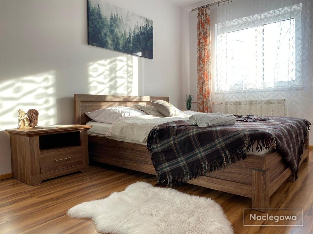 Pokoje Gościnne Pod Jaworem - obok pięknego szlaku wzdłuż rzeki Białka, 1km do stoków Kotelnica