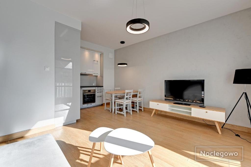 Holiday Apartment near the Sea - free private parking