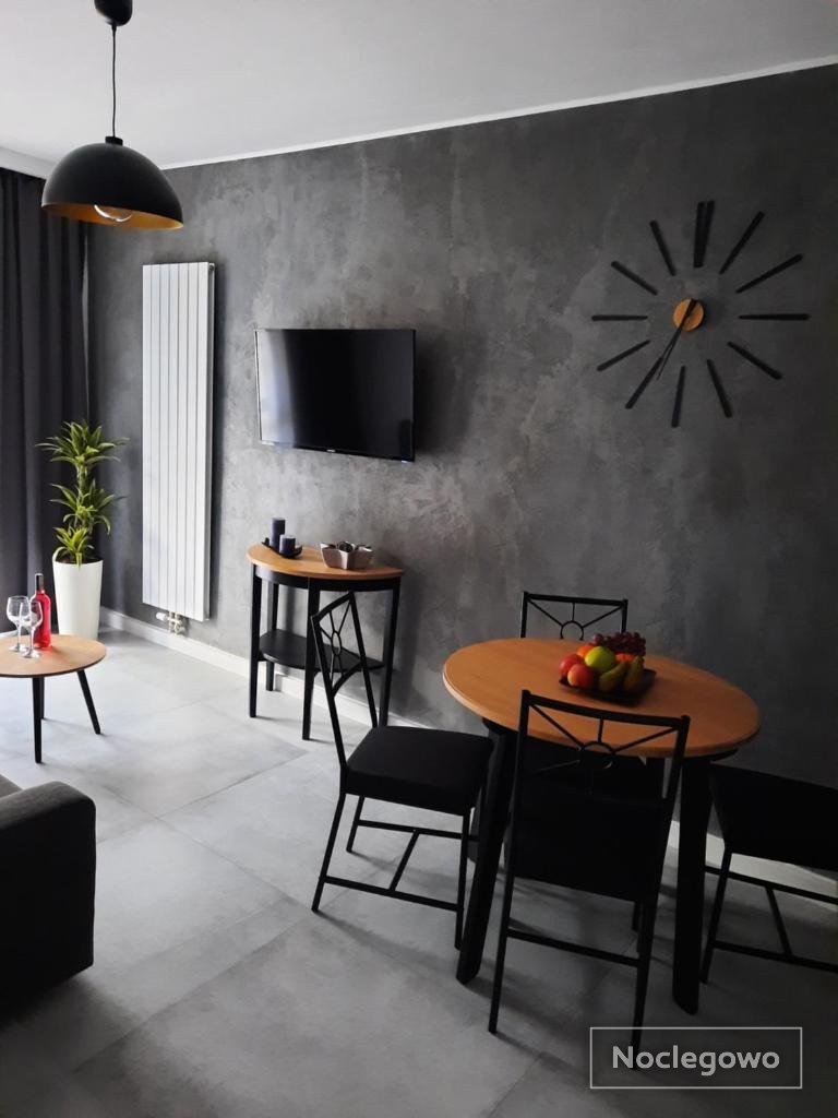 Kryształ A10, Garaż