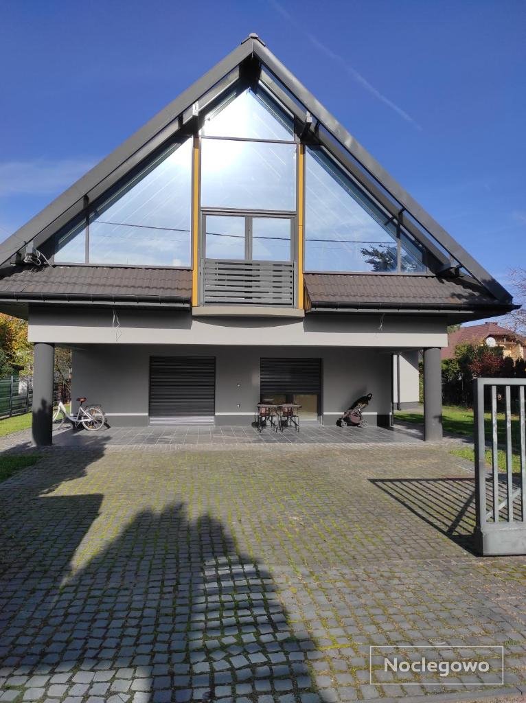 Dom Na Brzoskwiniowej