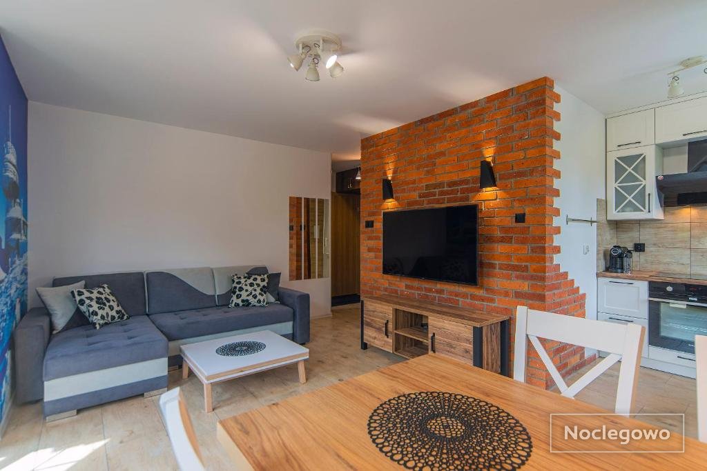 Karpacz4you "NAD ŁOMNICZKĄ" Apartament przy Deptaku 9,7 - GARAŻ - Wakacje w Górach !!!