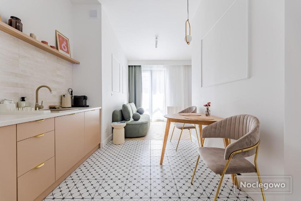 Roosevelta Residence