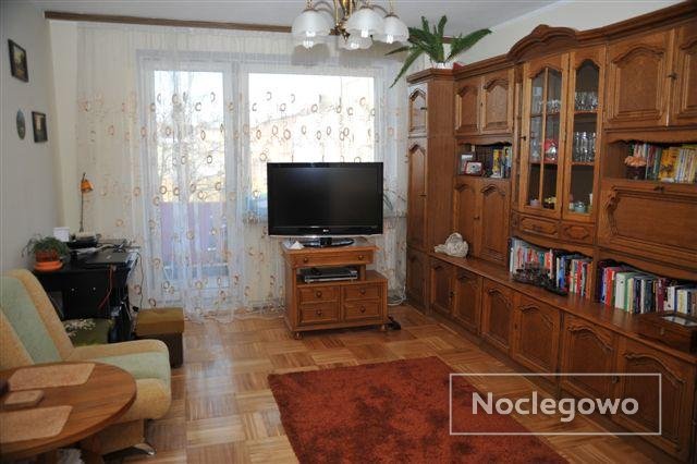 pokój z balkonem - Mieszkanie - apartament