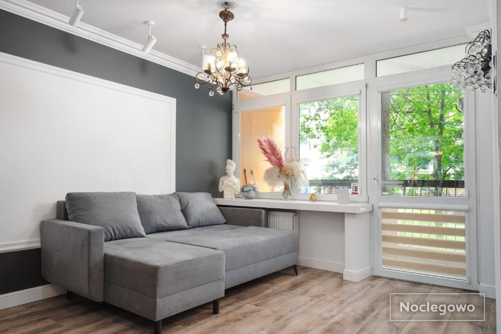 Golden Apartments Warsaw - Modern & Stylish, Aleja Solidarności