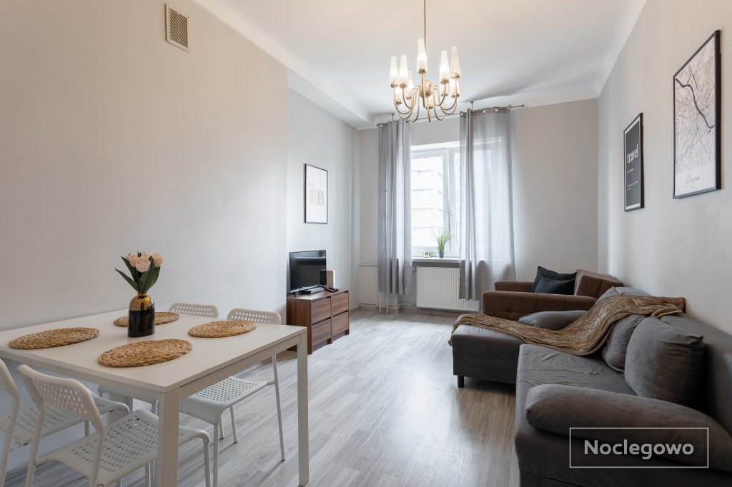 Golden Apartments Warsaw – Comfortable 2-Bedroom in City Center, Marszałkowska