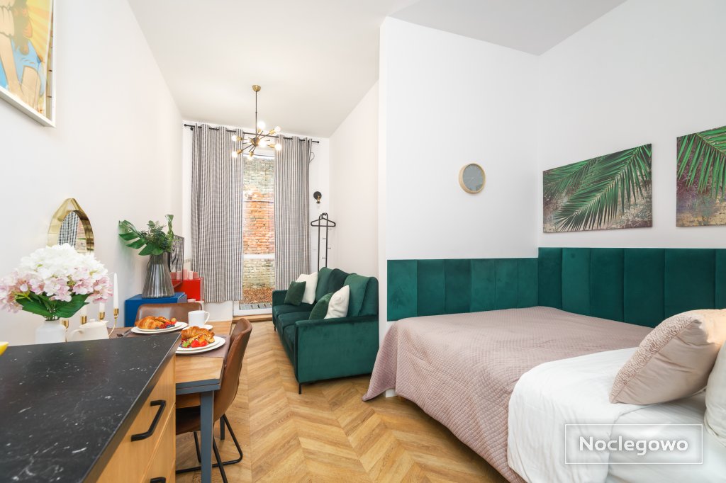 Golden Apartments in Warsaw - Cozy and Stylish Studio - Ząbkowska B