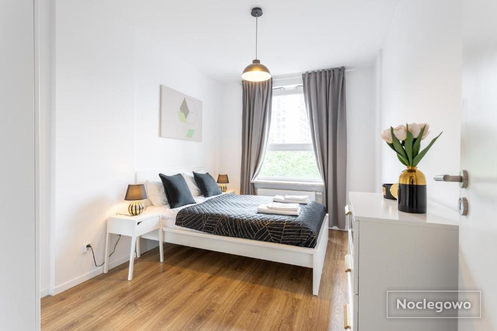 Golden Apartments Warsaw - Big and Bright Stylish Apartments  - Pereca 67