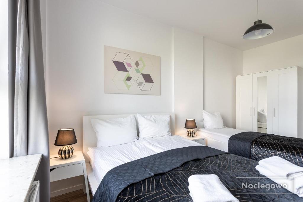 Golden Apartments Warsaw - Big and Bright Stylish Apartments  - Pereca 73