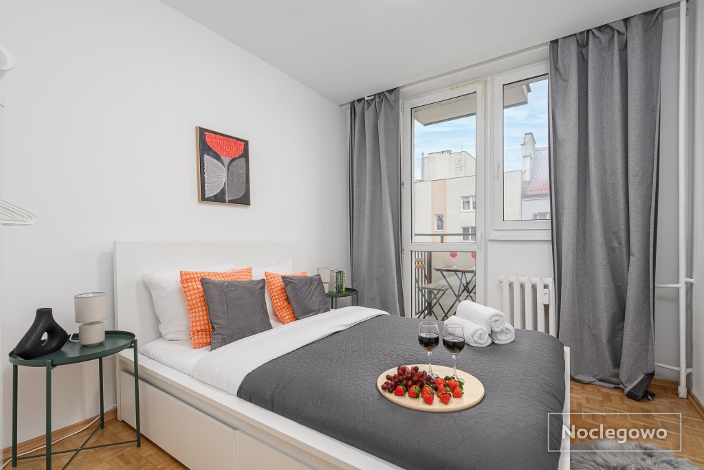 Lumina bright apartment near Łazienki Królewskie