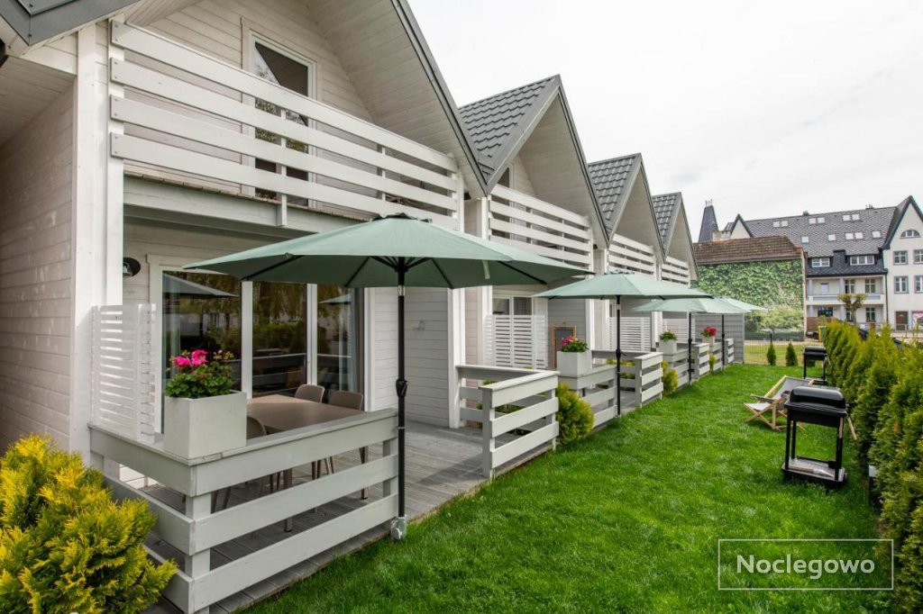 DOMKI ZACHÓD SŁOŃCA w Ustroniu Morskim