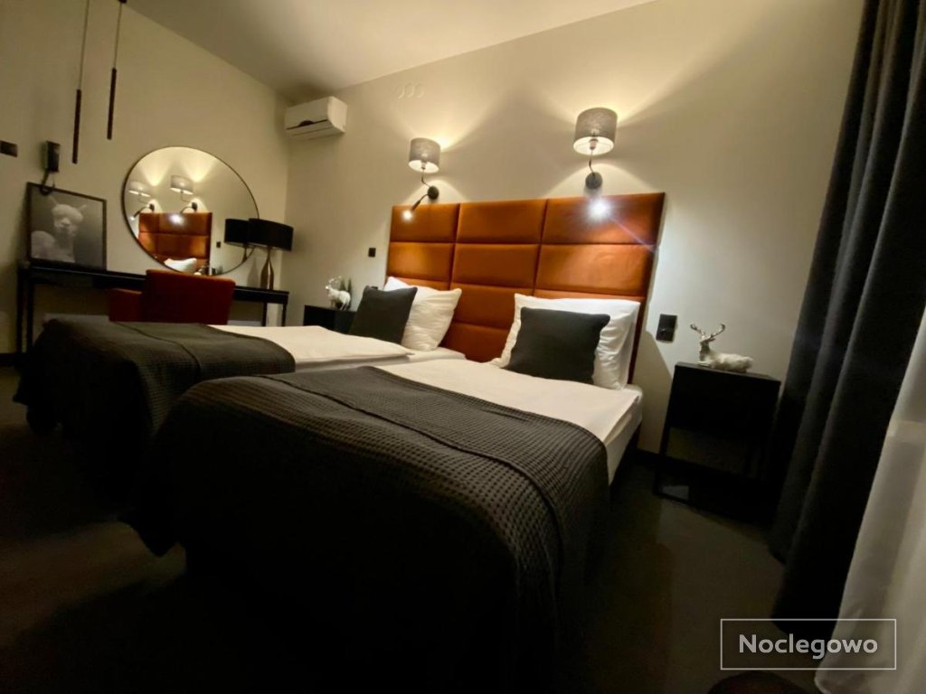 Hotel "Księżyc" w Świebodzicach