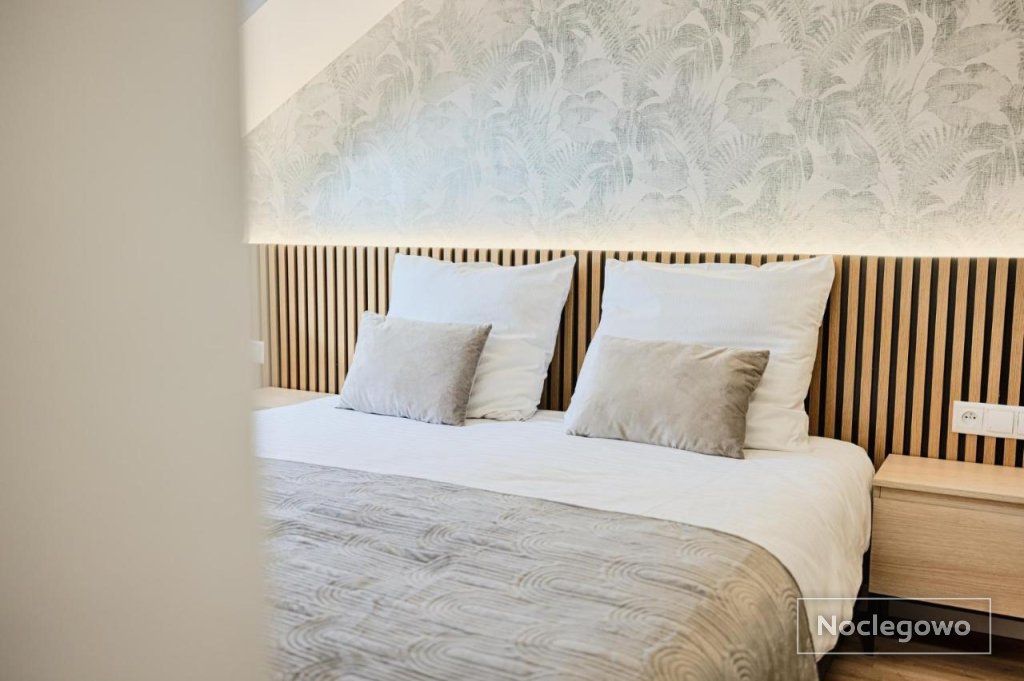 GOŚCINIEC ZACISZE - pokoje & restauracja blisko A2 Dąbie - Uniejów