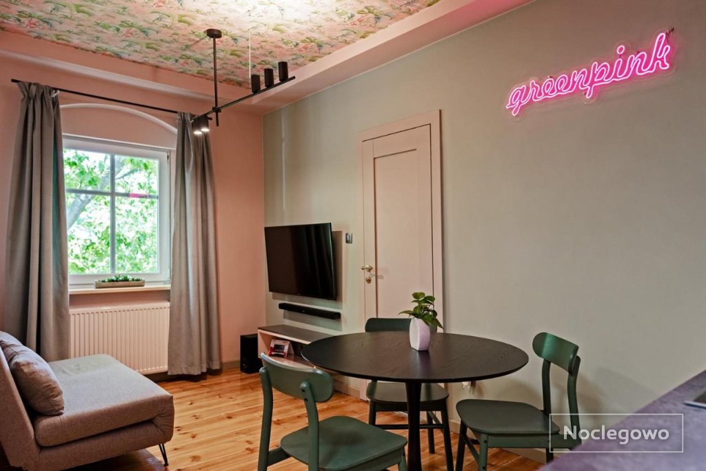 W12 Home Station - Apartement Greenpink